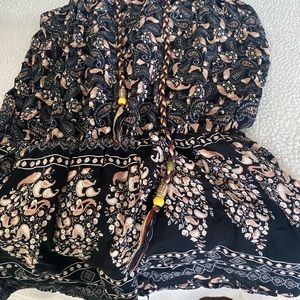 Cute MeriNa  paisley romper size small
